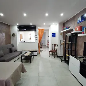 Siciliano Aeroporto di Catania Fontana Rossa